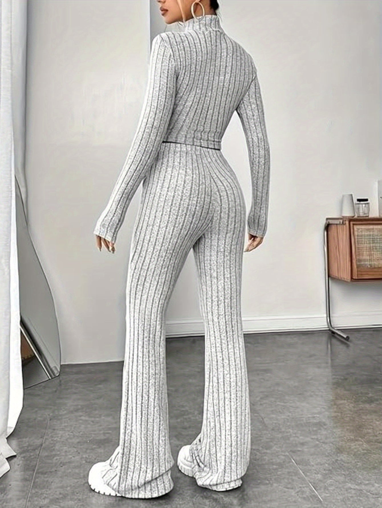 Women'S Fashion Light Gray Two-piece Set, High-necked Top Matched With High-waisted Wide-leg Trousers, Tailored And Design, Suitable For Daily Commuting, Home Leisure And Other Occasions, Elegant In Autumn And Winter