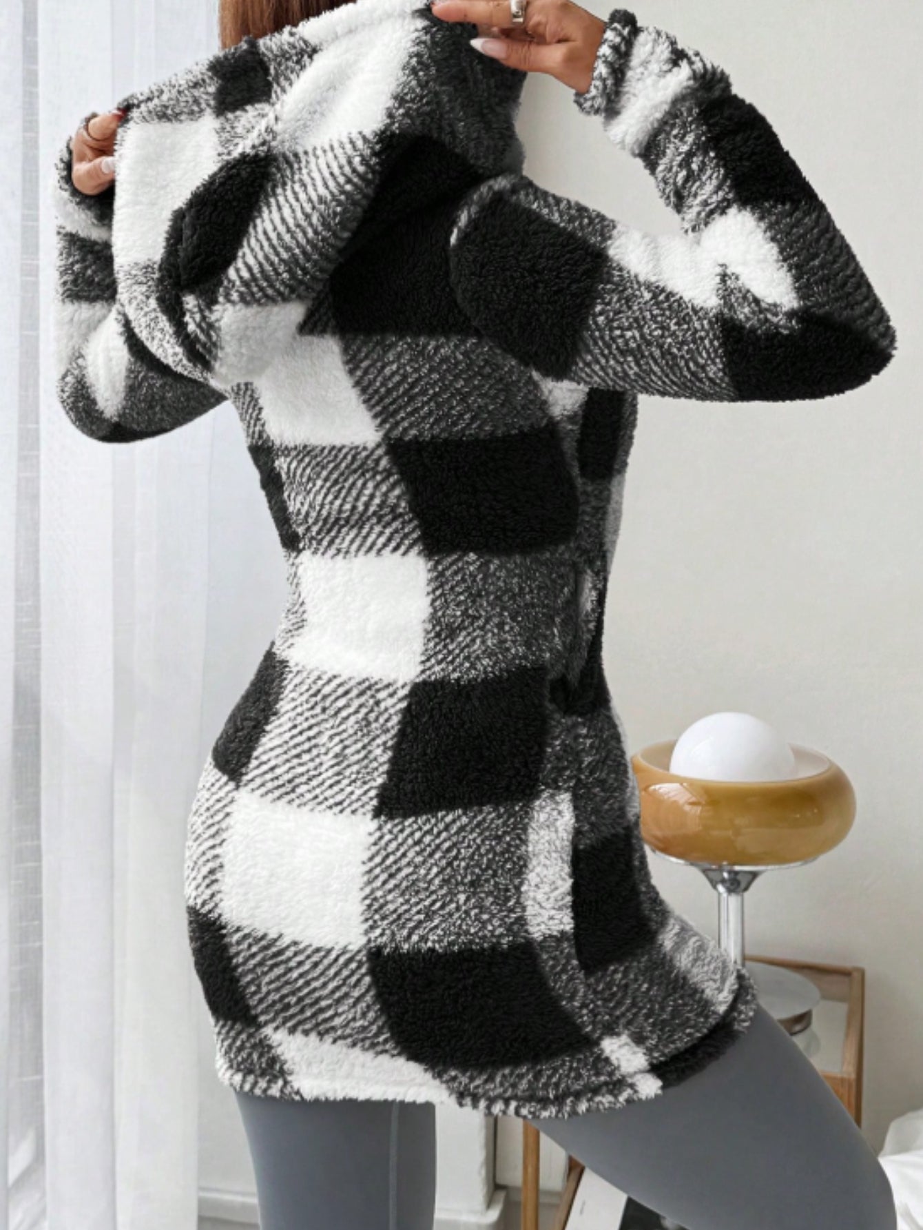 1pc Women's Black & White Plaid Hooded Coat - Faux, Fleece-Like Warmth, Full-Zip Front, Elegant Collar & Full-Length Zipper Jacket for Fall/Winter Commuting, Casual & Office Wear (Hand Washable Outerwear)