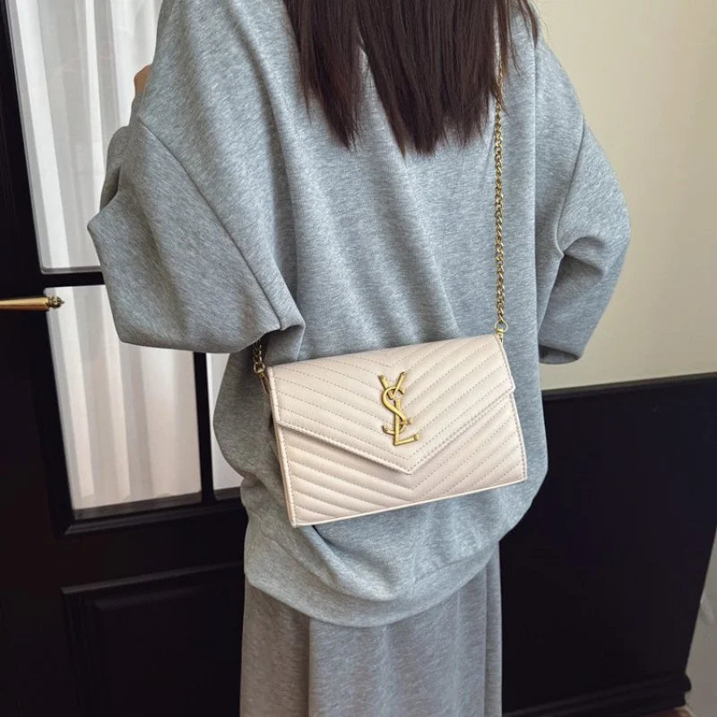 Elegant Top Handle Tote Bag For Women In Durable Leather With Spacious Compartment For Shopping