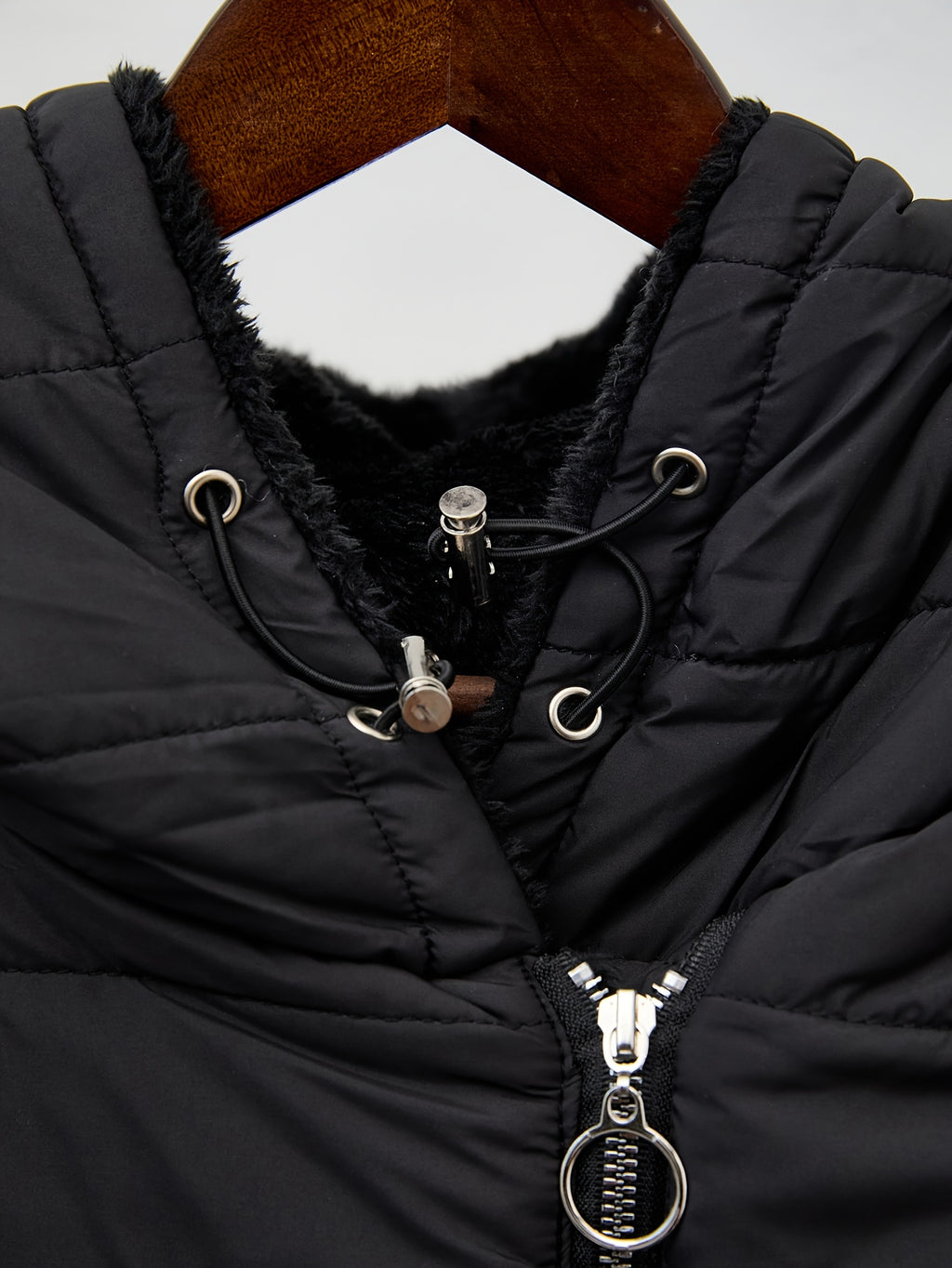 Women'S Elegant Mid-Length Black Coat with Hood - Winter Warmth, Zipper Pockets & Full-Zip Closure, Soft Lining, Structured Fit, Long Sleeve Non-Stretch Outerwear for Fall & Winter, Casual to Formal Outfits (No Belt Required)