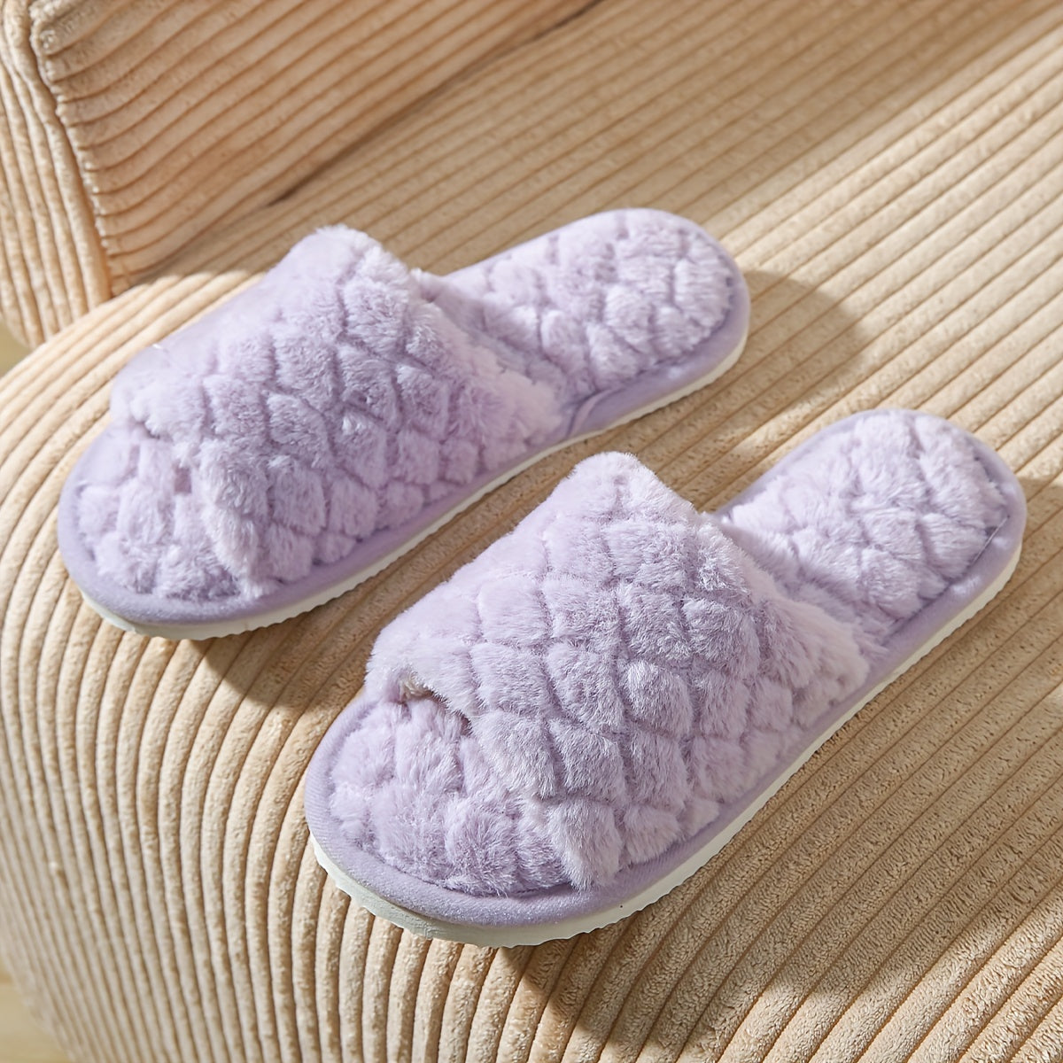 Cozy Plush Slippers - Soft Fabric Inner, Slip-Resistant EVA Sole, Plaid Pattern, Open-Toe Design, Non-Slip Flat Soft Sole, Fluffy Slides for Indoor Warmth and Comfort - Perfect for Cold Winter Days